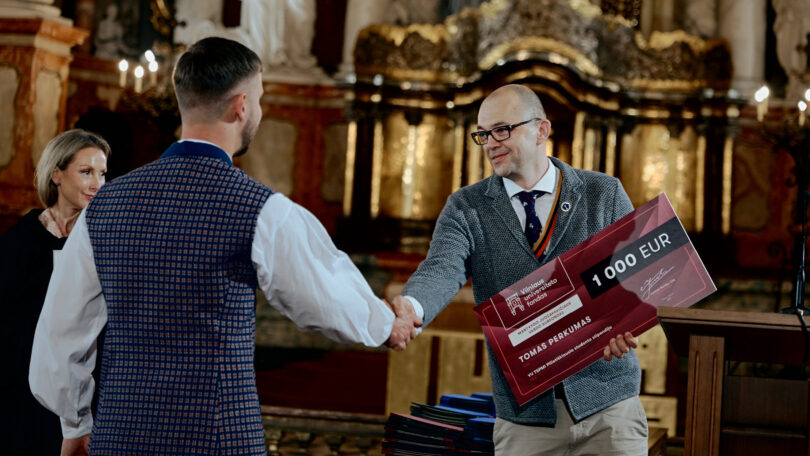 The First Civic Leadership Scholarship Awarded at IIRPS VU